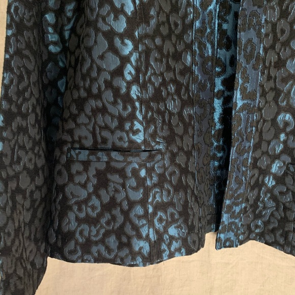 Chico’s Metallic Leopard Print Jacket | Size 3 - Picture 4 of 7